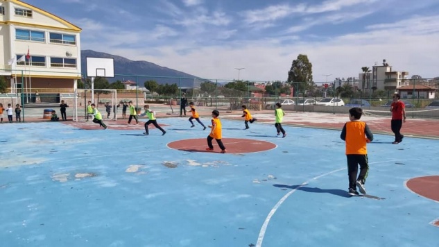 Gümüş Koleji’nde futbol turnuvası