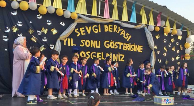 Sevgi Deryası’nda mezuniyet programı