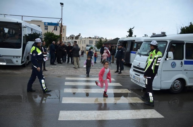 Bozyazı’da öğrencilere “Yaya Öncelikli Trafik” anlatıldı