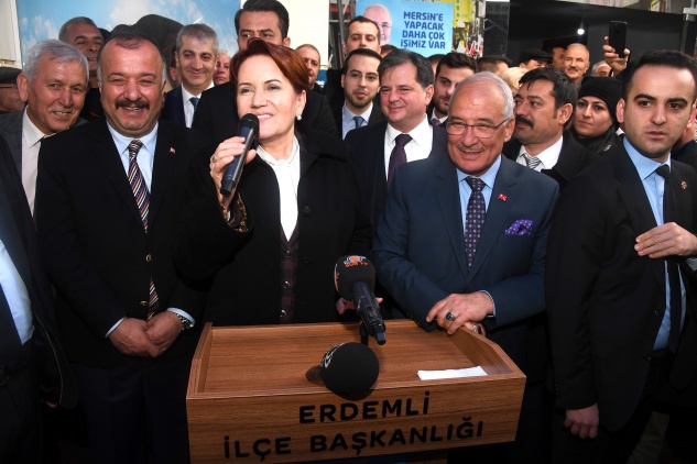 AKŞENER, “ÖNCELİĞİNİZ SİZE EN İYİ HİZMETİ VERECEK İNSANI SEÇMEK”