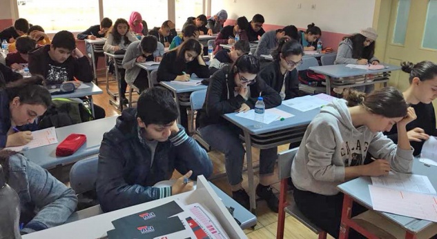 Özel Lider Temel Lisesi’nin bursluluk sınavına yoğun ilgi