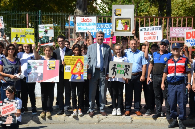 Anamur’da Yaya Geçidi Nöbeti