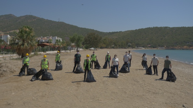 Nükleer santral inşaatında çalışanlardan çevre temizliği