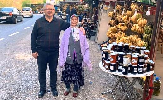 Emekli Merkez Cami İmamı Mehmet Gümüş’ün Annesi Neslihan Gümüş Vefat Etti..