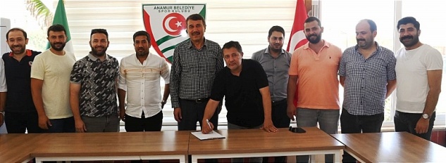 Anamur Belediyespor yönetimi istifa etti