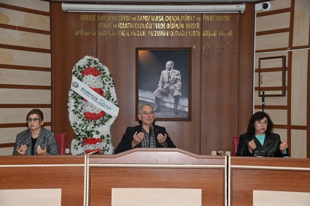 Depremde yaşamını yitirenler anıldı