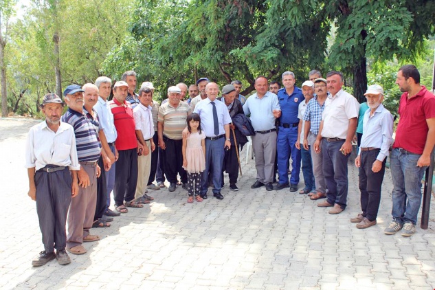 Kaymakam Kurdoğlu Lale ve Karaağa’yı ziyaret etti