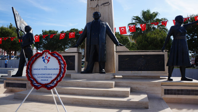 ANAMUR’DA 19 MAYIS TÖRENİNE HÜZÜN HAKİM OLDU