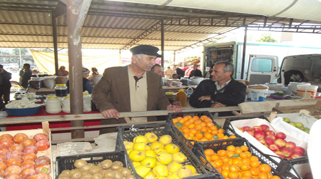 BAŞKAN BALLI, TEKMEN VE TEKELİDE PAZARCILARI ZİYARET ETTİ