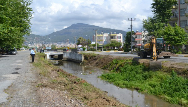 Anamur Belediye’sinden Temizlik Çalışmaları devam ediyor