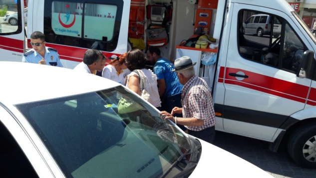 HASTANE CADDESİNDE KAZA