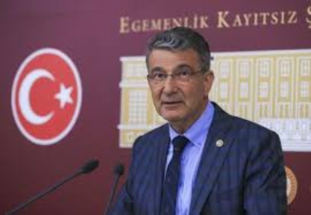 Kuyucuoğlu, “Atatürk’e hakaret kabul edilemez”