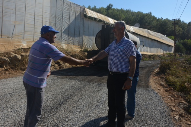 Bozyazı’da asfalt çalışması devam ediyor