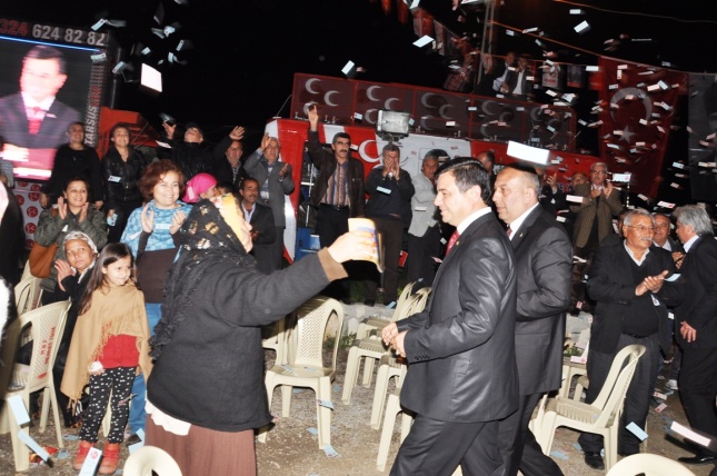 TÜRENİN ALATAŞ TOPLANTISI MİTİNGE DÖNÜŞTÜ